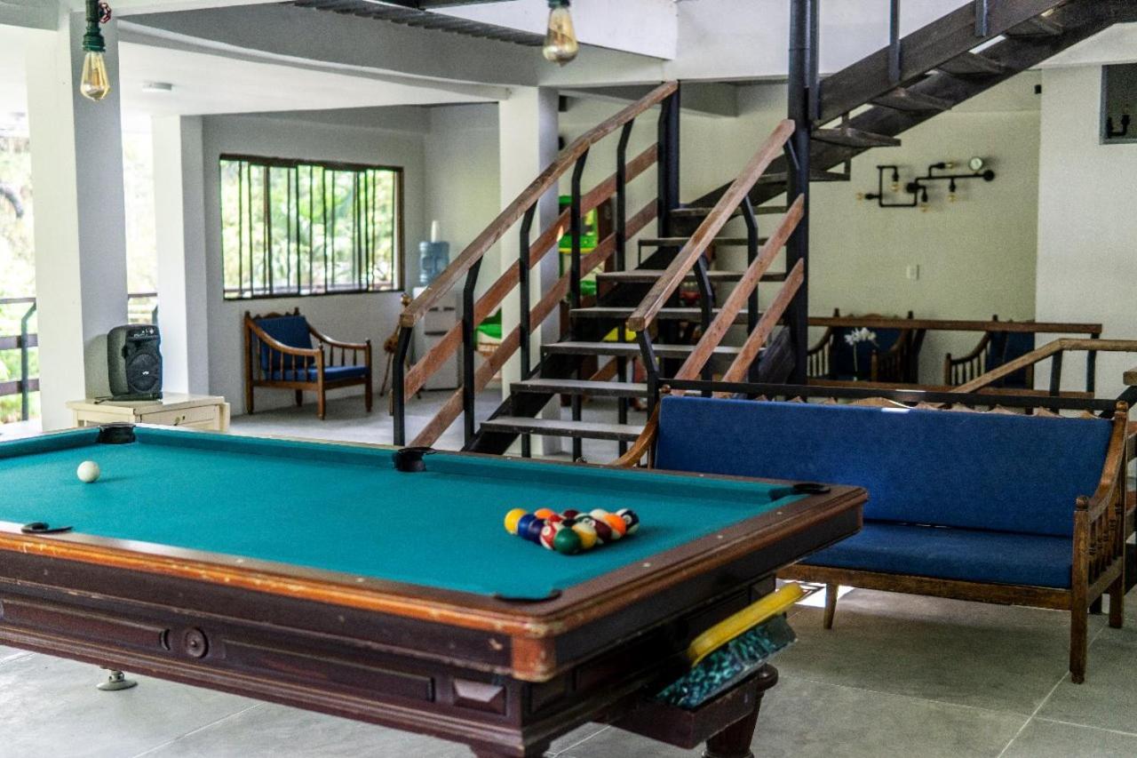 Yuluka Hostel Апуло Экстерьер фото