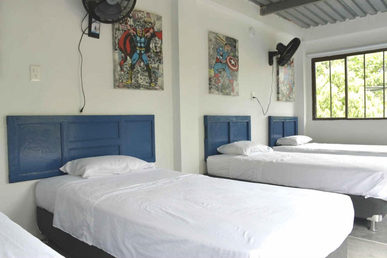Yuluka Hostel Апуло Экстерьер фото