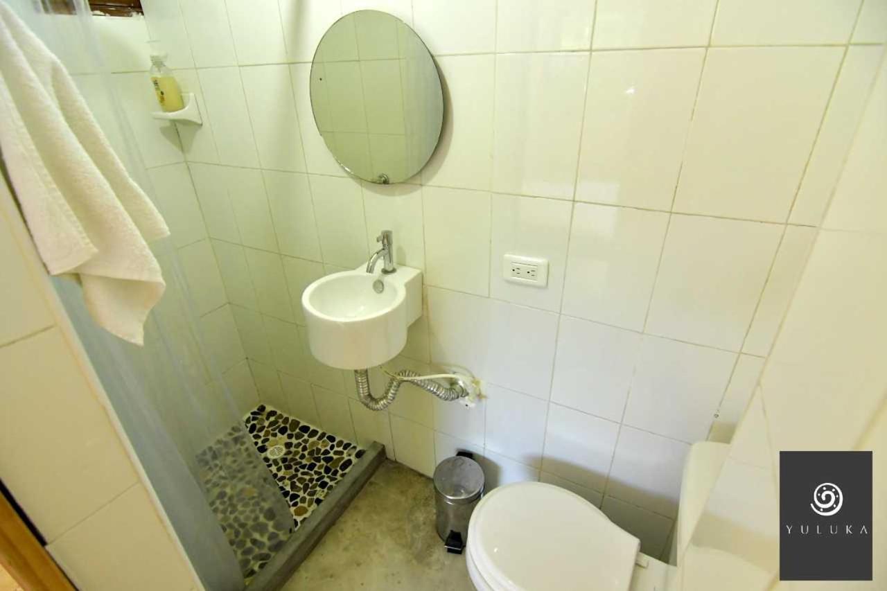 Yuluka Hostel Апуло Экстерьер фото