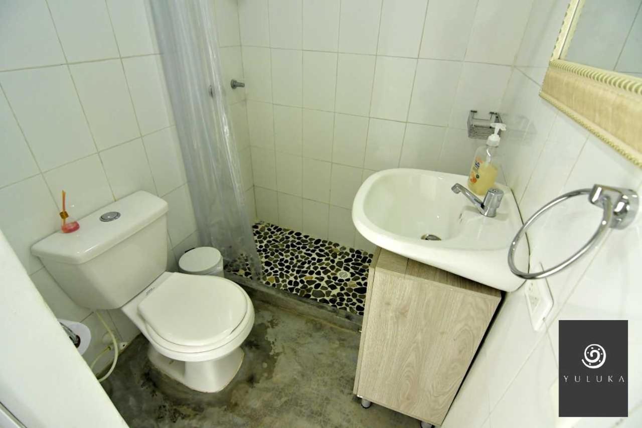 Yuluka Hostel Апуло Экстерьер фото