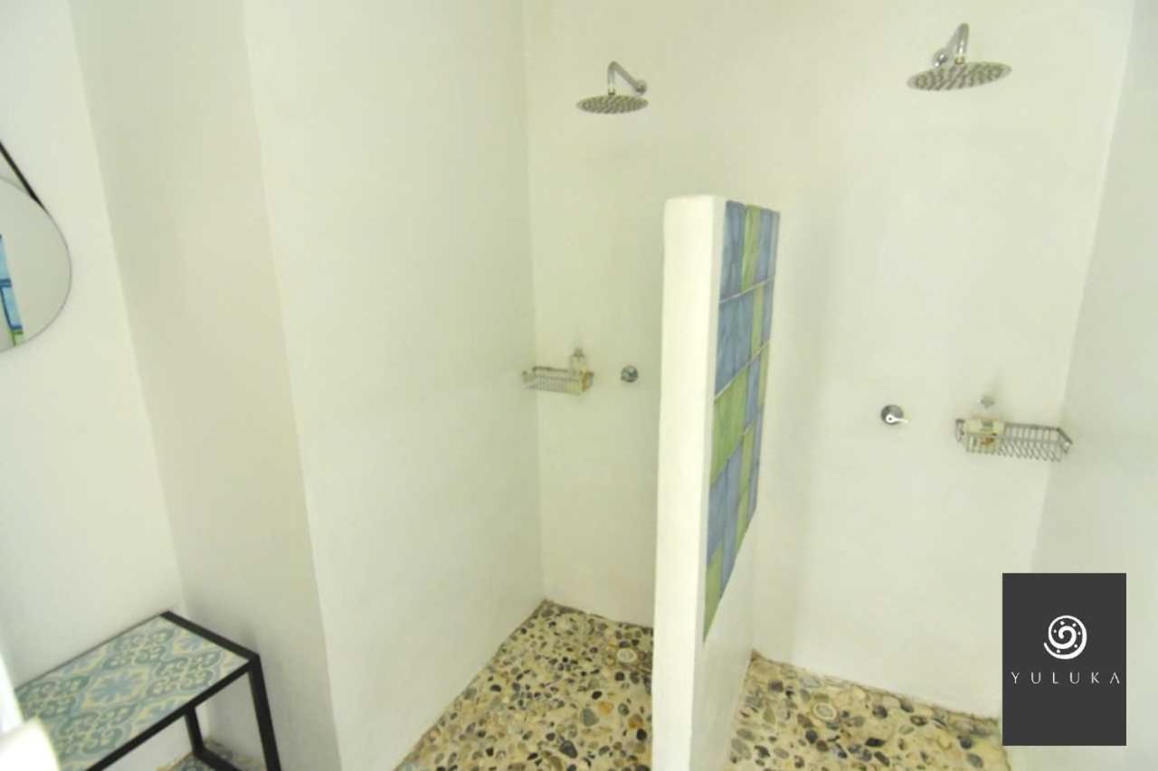 Yuluka Hostel Апуло Экстерьер фото