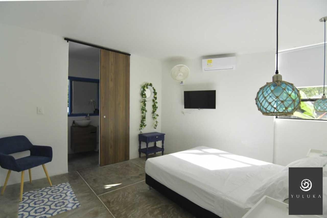 Yuluka Hostel Апуло Экстерьер фото