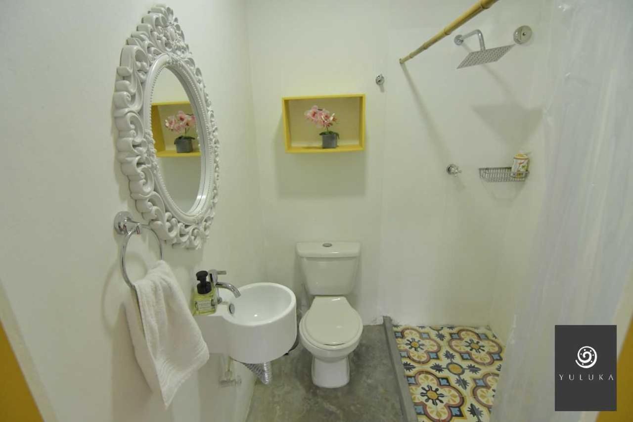 Yuluka Hostel Апуло Экстерьер фото